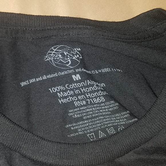 T-Shirt - Picture 3 of 3